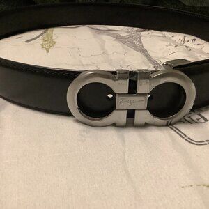 Ferragamo Reversible and adjustable Gancini belt (BRAND NEW) Made in Italy.